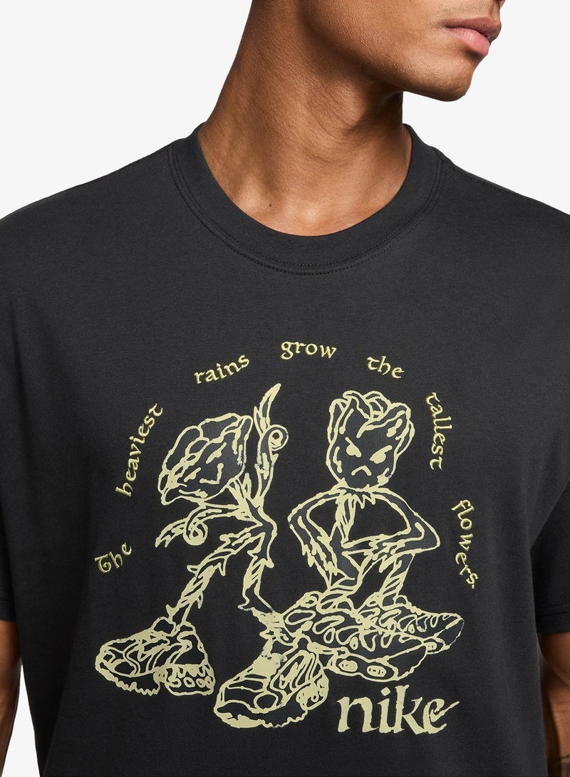 نايكي تيشيرت فضفاض بطبعات زهور - Image 3